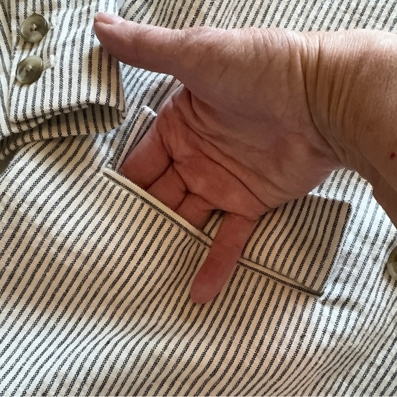 NWT - Old Navy Women's Size MEDIUM Pinstripe Blazer - Navy & Cream - Picture 8 of 13